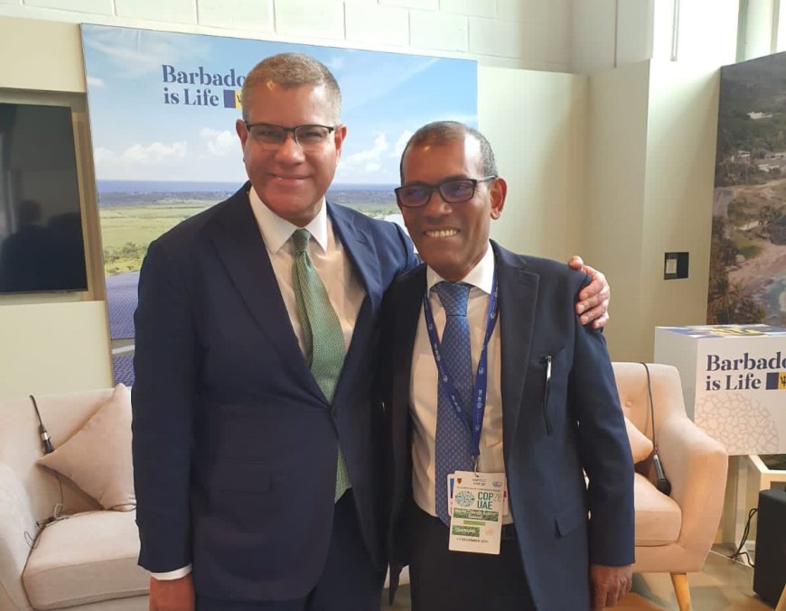 Former Maldives President Mohamed Nasheed had a delightful reunion with his old friend @AlokSharma_RDG, the President of COP26.