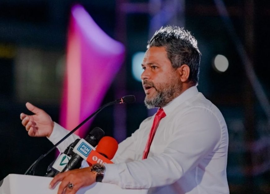 މަޖިލީހުގެ ސުޕަ މެޖޯރިޓީ މި ސަރުކާރަށް ރައްޔިތުން ދީފައިވަނީ ރައްޔިތުންނަށް ވަރަށް ބޮޑަށް އިތުބާރު ކުރާތީ , ނާޖާއިޒް ފައިދާ ނުނަގާނެ- މިނިސްޓަރ ސިޔާމް