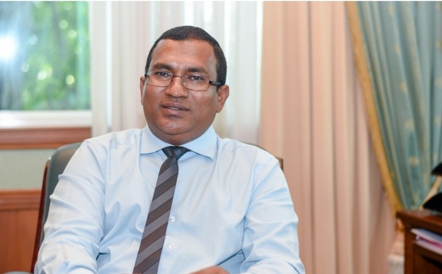 އެޗްޑީސީގެ ޗެއަރމަން، ޒުހޫރު މަޤާމުން ވަކިކޮށްފި