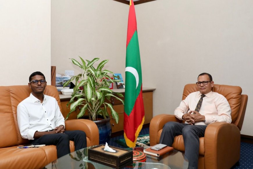 Minister of Cities, Local Government & Public works with Male City Council Member to Discuss Decentralization