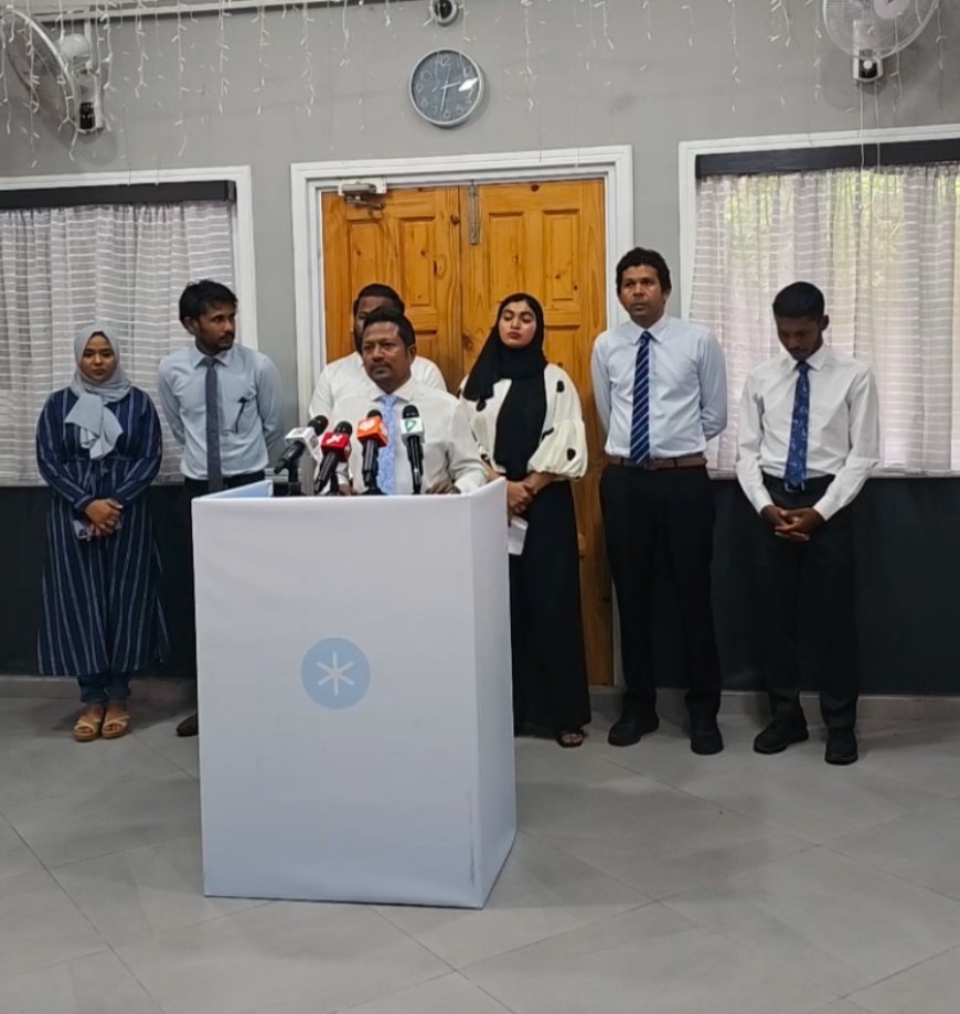 ޑިމޮކްރެޓްސް ދޫކޮށް ވަޑައިގަން ބޭފުޅުންގެ ހިދުމަތަށް ޝުކުރު އަދާކުރަން: އިމްތިޔާޒް ފަހުމީ